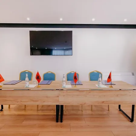 Amara & Отель Дуррес