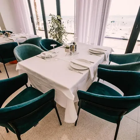 Amara & ドゥラス