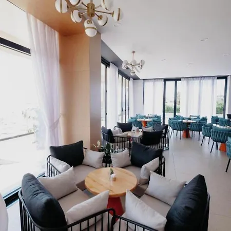 Amara & ドゥラス