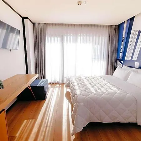 Amara & Hotel