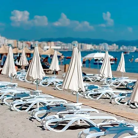 Amara & Hotel 4*