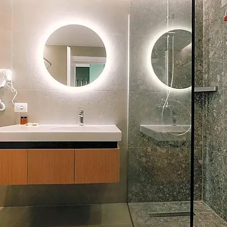 Amara & Hotel Durrës